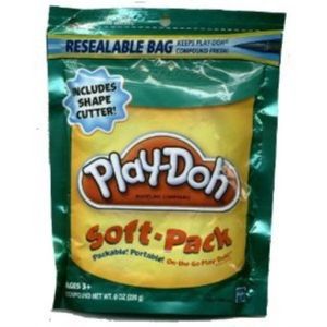 Play-Doh Soft Pack and 1 Shape Cutter - Teal