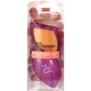 Real Techniques Miracle Complexion Makeup Sponge With Travel Case