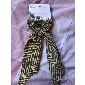 Scunci Hair Tie Bow Brown Beige Print Good Vibes Scrunchie